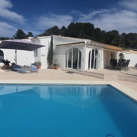 Cheerful 2-Bedroom Villa With Private Pool كاليبي المظهر الخارجي الصورة