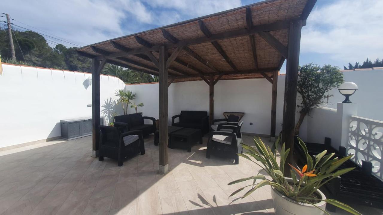 Cheerful 2-Bedroom Villa With Private Pool كاليبي المظهر الخارجي الصورة