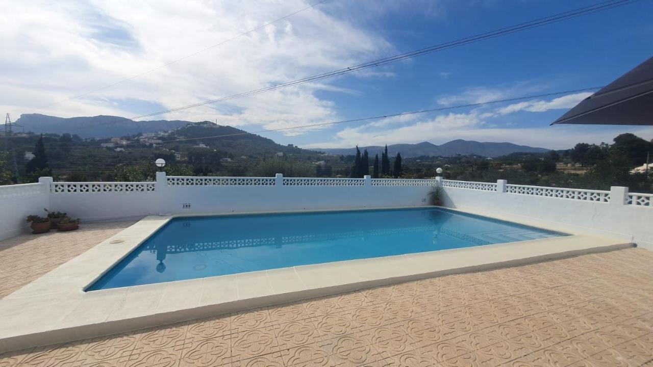 Cheerful 2-Bedroom Villa With Private Pool كاليبي المظهر الخارجي الصورة